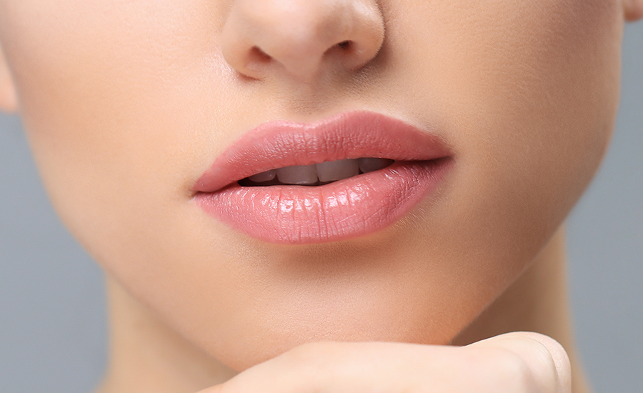 Candy lips : la technique de maquillage permanent pour lèvres à adopter !